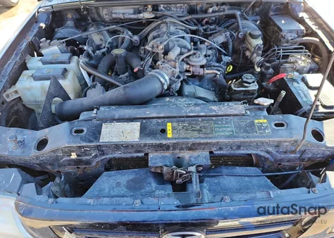 2005 Mazda B4000 Cab Plus z USA, uszkodzony, nr VIN 4F4ZR47E55PM06836